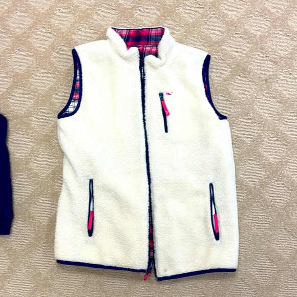 Reversible girls vineyard vine Sherpa fleece and flannel vest - Picture 1 of 4